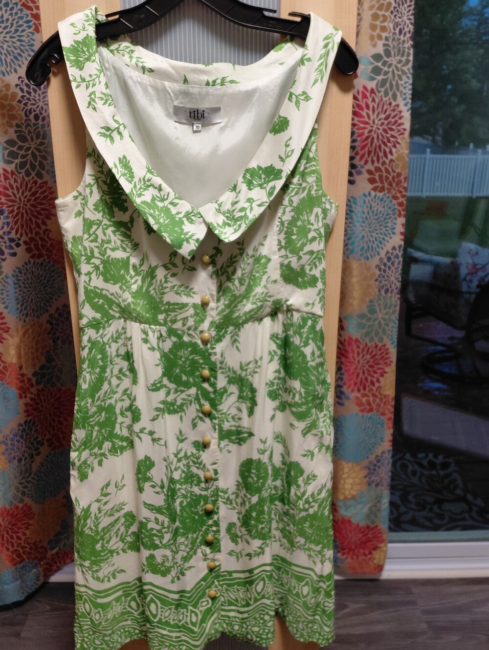 Tibi White Green Floral Silk V Neck Button-Front Sleeveless Dress Summer Pretty